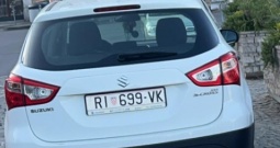 Prodajem Suzuki sx4 s-cross, 2015. god. benzinac, prvi vlasnik, servisna knjiž.