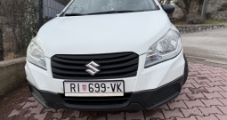 Prodajem Suzuki sx4 s-cross, 2015. god. benzinac, prvi vlasnik, servisna knjiž.