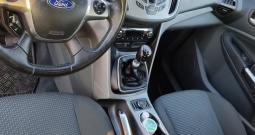 Prodajem c-max srebrni sa efektom, u dobrom stanju.