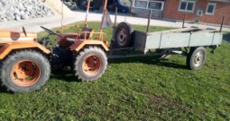 Antonio Carraro 4x4 sa prikolicom, odličan