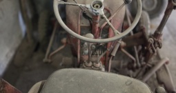 Traktor Güldner Burgund A3KA 25KS