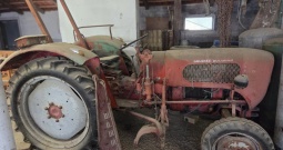 Traktor Güldner Burgund A3KA 25KS