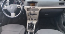 Opel Astra H GTC 2008 g