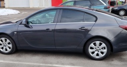 Opel Insignia, 2.0 EcoFlex dizel motor male potrošnje, 88kW. 162000km