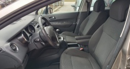 Peugeot 5008 1. 6 hdi u super stanju sa samo 170000 km-kartice