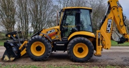 2022 JCB 4CX