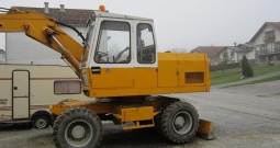 Liebherr A902 bager točkaš