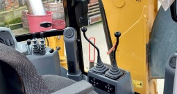 Kombinirka Caterpillar 434F2