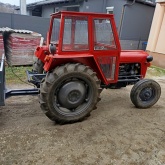 Prodaje se traktor imt 539 sa prikolicom proizveden 1986g.