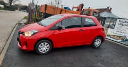 Toyota Yaris 2016 g 1,0 VVT-i Basic . Reg do 1./2027.