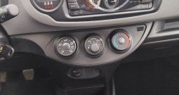 Toyota Yaris 2016 g 1,0 VVT-i Basic . Reg do 1./2027.