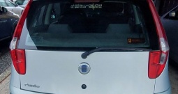 Prodajem auto za dijelove