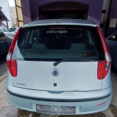 Prodajem auto za dijelove