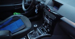 Opel Astra Cosmo 1.8 I