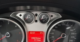 Prodajem Ford Cmax 1.6 tdci u odličnom stanju.