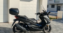 Honda Forza 350