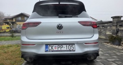 VW Golf 8 2,0 TSI