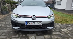 VW Golf 8 2,0 TSI