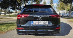 VW Golf 8 Variant 2.0, R-line
