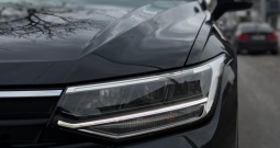 VW Tiguan 1, 5 tsi life *novi model* 52.000 km* led *hr auto * 1. Vl **