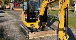 2013 Bager CAT 301.7D + transportna prikolica