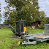 2018 Volvo ECR25D + transportna prikolica