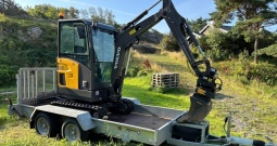 2020 Bager Volvo EC20E + transportna prikolica