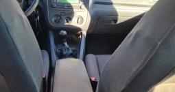 Golf V benzinac, odličan