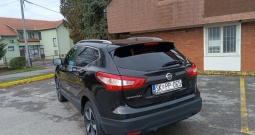 Nissan Qashqai 1.5 DCI, full oprema, u super stanju-leasing-kartice