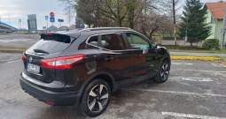 Nissan Qashqai 1.5 DCI, full oprema, u super stanju-leasing-kartice