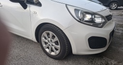 Prodajem Kia Rio