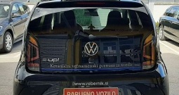 VW e-Up, 2020 g., 40.700 km, reg 10/26, kamera, baterija 36,8 kwh, DSG