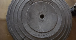 Tomo Vinković TV-523 traktor + priključci i oprema