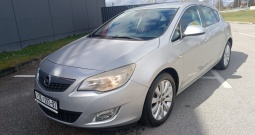 Opel Astra 1.7 cdti cosmo-kartice