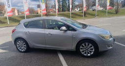 Opel Astra 1.7 cdti cosmo-kartice