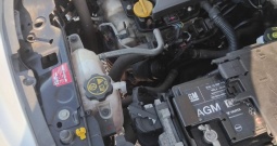 Opel corsa e 1.4. 2018.g.sa prijeđenih 109.700km.