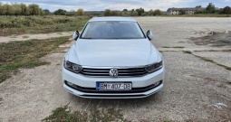 VW Passat Variant 1.6 TDI Bluemotion Comfortline Navi Kamera LED
