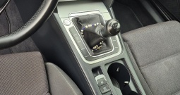 VW Passat Variant 1.6 TDI Bluemotion Comfortline Navi Kamera LED