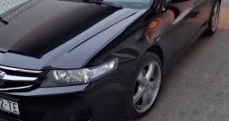 Honda Accord 2.2, 249 tkm., servisna