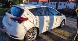 Toyota Auris Hybrid 1.8 auto. CTV 2016.g.