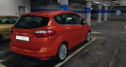 Odličan C max prvi vlasnik titanium oprema, registriran godinu dana 2 seta guma