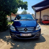 Mercedes B180