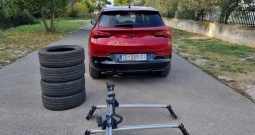 Opel Grandland 1. 2turbo automatik GS line, registriran 11.mj/26.god.