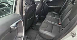 Volvo XC 60 FWD D4 momentum aut