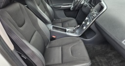 Volvo XC 60 FWD D4 momentum aut