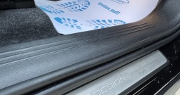 Volvo XC40 D3 Automatik ⭐ R-Design ⭐