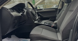 VW Passat 1,6 TDI Limuzina ⭐ Veliki servis, Reg. do 12/2026 ⭐