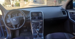 Prodajem volvo xc 60, d4, 2016, svjetlo plava s efektom, dizel , u sustavu pdv-a