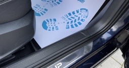 VW Golf 7 1,6 TDI ⭐ CUP ⭐ MF volan, Xenon, Top stanje