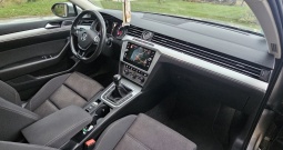 Vw Passat B8 – Prvi vlasnik – Servisna knjiga – Bez skrivenih mana – Full LED